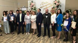 Сегодня в камерном зале Центральной библиотеки состоялось торжественное награждение социальных…